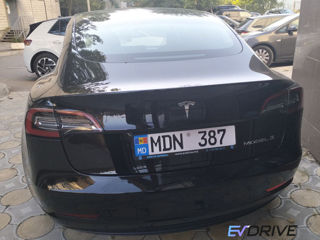 Tesla Model 3 foto 5