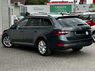 Skoda Superb foto 5