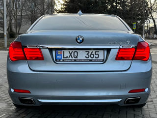 BMW 7 Series foto 6