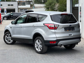 Ford Kuga foto 3