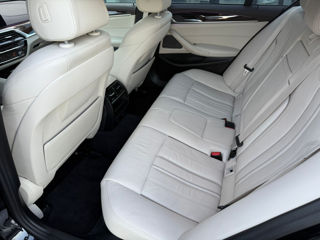 BMW 5 Series foto 15