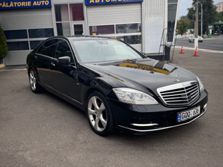 Mercedes S-Class foto 2