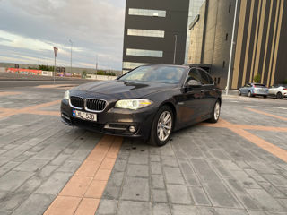 BMW 5 Series foto 1