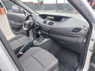 Renault Grand Scenic foto 6