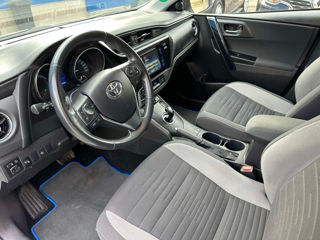 Toyota Auris foto 8