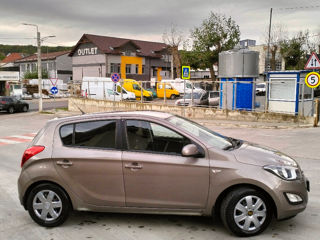 Hyundai i20 foto 3