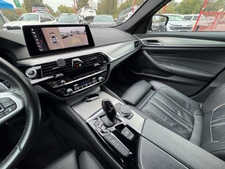 BMW 5 Series foto 15