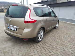 Renault Grand Scenic foto 6