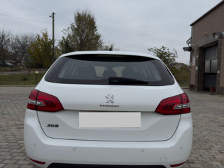 Peugeot 308 foto 4