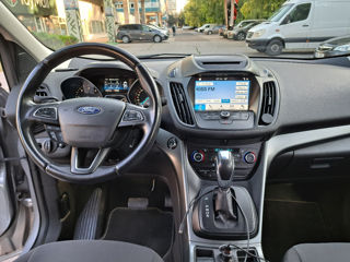 Ford Kuga foto 4