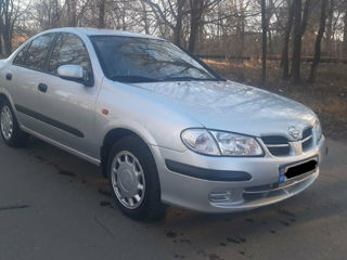 Nissan Almera foto 3