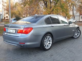 BMW 7 Series foto 4