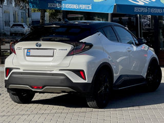 Toyota C-HR foto 3