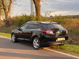 Renault Megane foto 2