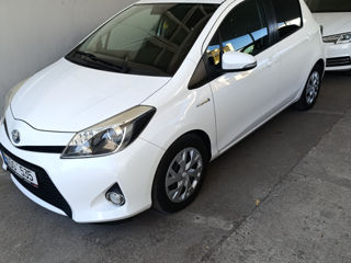 Toyota Yaris foto 2