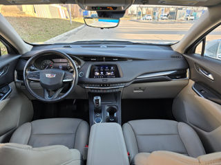 Cadillac XT4 foto 4