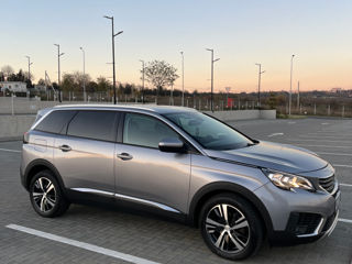 Peugeot 5008 foto 2