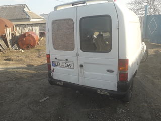Ford Courier foto 3