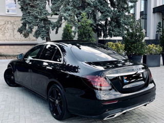 Mercedes E-Class foto 2