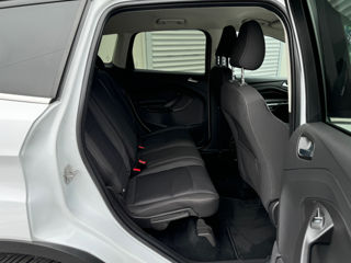 Ford Kuga foto 16