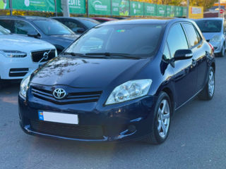 Toyota Auris foto 1