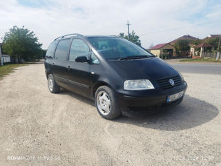 Volkswagen Sharan foto 1