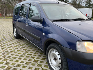 Dacia Logan foto 2