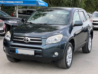 Toyota Rav 4 foto 1