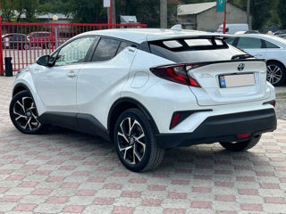 Toyota C-HR foto 3