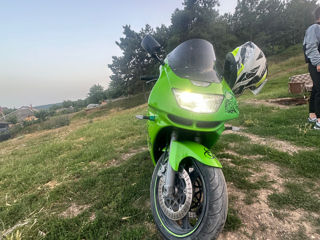 Kawasaki Ninja zx-6RR foto 5