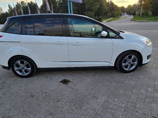 Ford Grand C-MAX foto 2