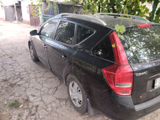 KIA Ceed Sw foto 1