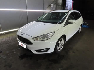 Ford Focus Wagon foto 1