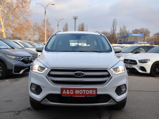 Ford Kuga foto 2