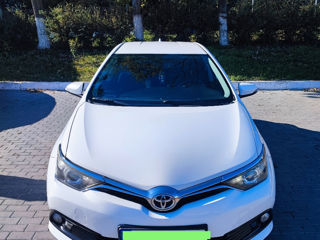 Toyota Auris foto 4