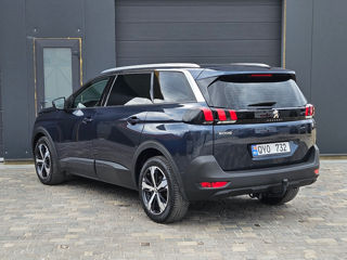 Peugeot 5008 фото 4