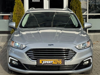 Ford Mondeo foto 2