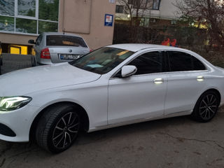 Mercedes E-Class foto 8