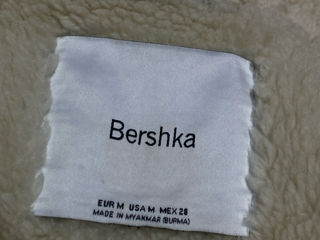 Продам Срочно Куртку Bershka foto 5