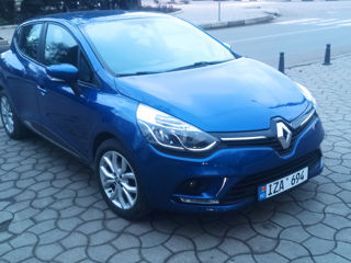 Renault Clio foto 2