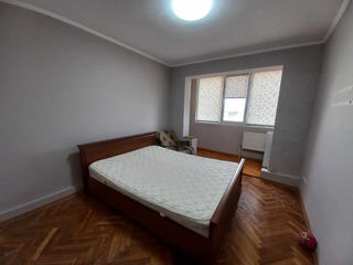 Apartament cu 2 camere, 56 m², Botanica, Chișinău foto 8