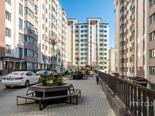 Apartament cu 2 camere, 67 m², Buiucani, Chișinău foto 8
