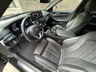 BMW 5 Series foto 5