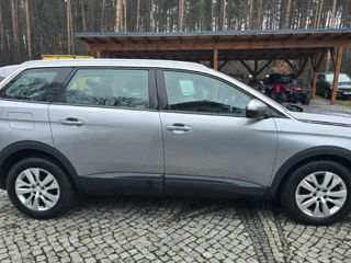 Peugeot 5008 foto 2