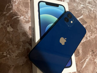 Продаю iPhone 12