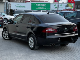 Skoda Superb foto 3