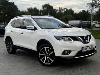 Nissan X-Trail foto 1