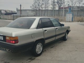 Audi 100 foto 6