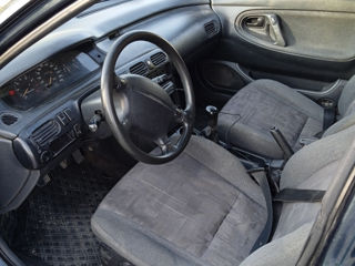 Mazda 626 foto 4