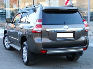 Toyota Land Cruiser Prado foto 3